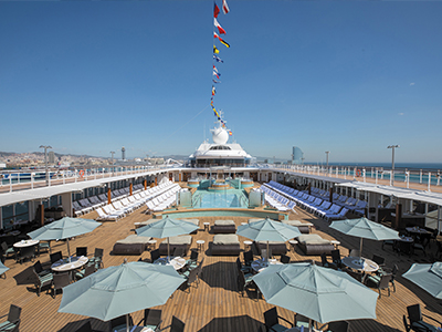 プールデッキ（イメージ）