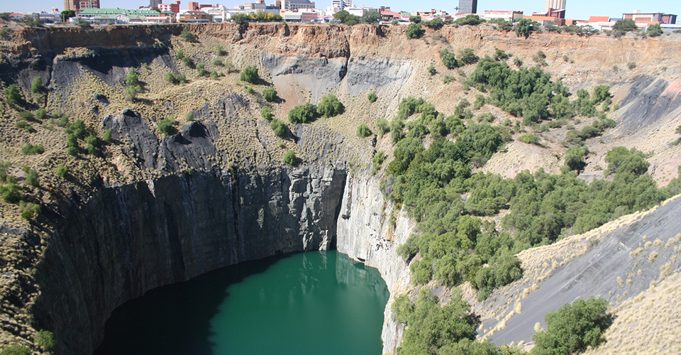 ビッグホール（イメージ）