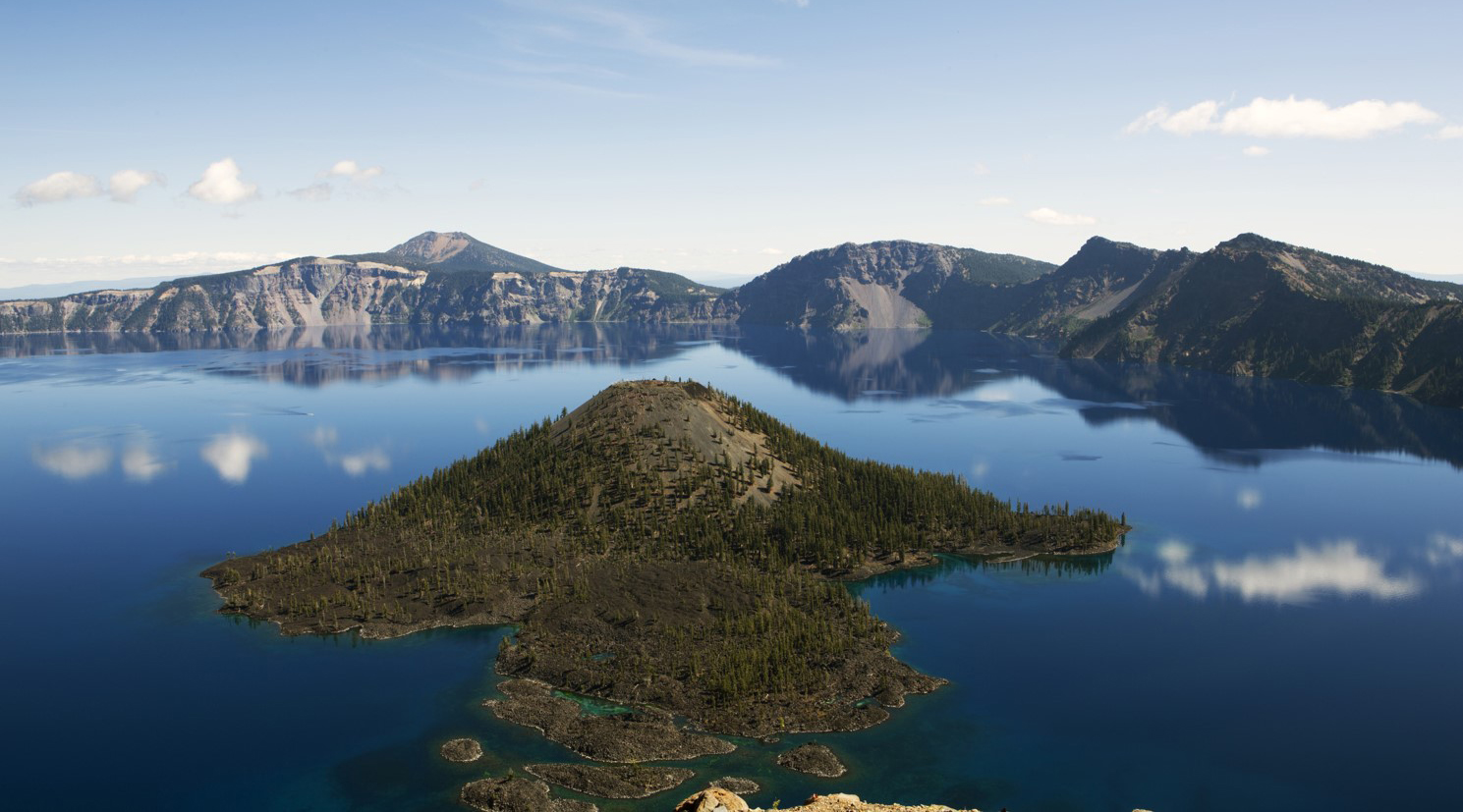 クレーターレイク国立公園（ポートランド州観光局提供/イメージ）