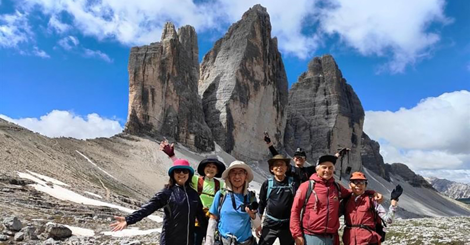 トレ・チーメ・ディ・ラヴァレードをぐるり一周することで岩峰を目前に楽しめます（イメージ）