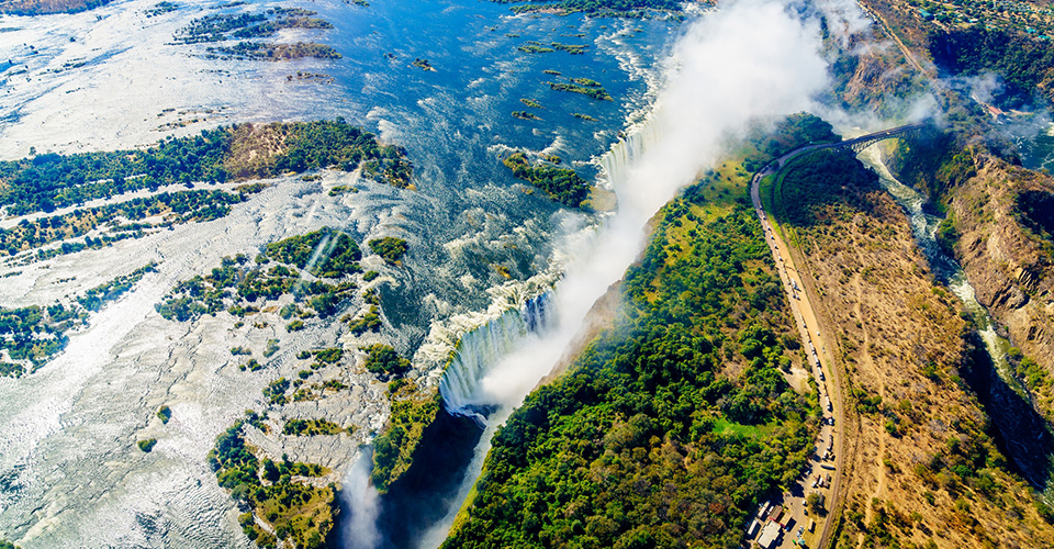 ビクトリアの滝（空撮・イメージ）