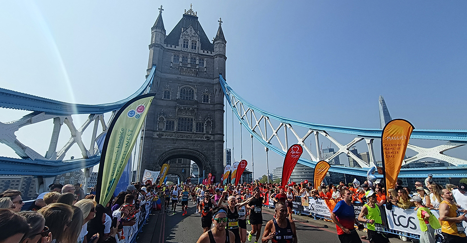 ロンドンマラソン タワーブリッジ（イメージ）