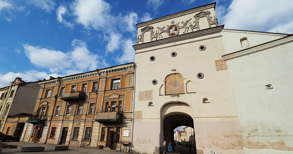 夜明けの門（イメージ）