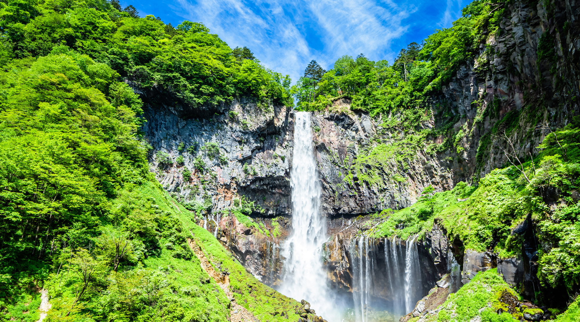 華厳滝（イメージ）