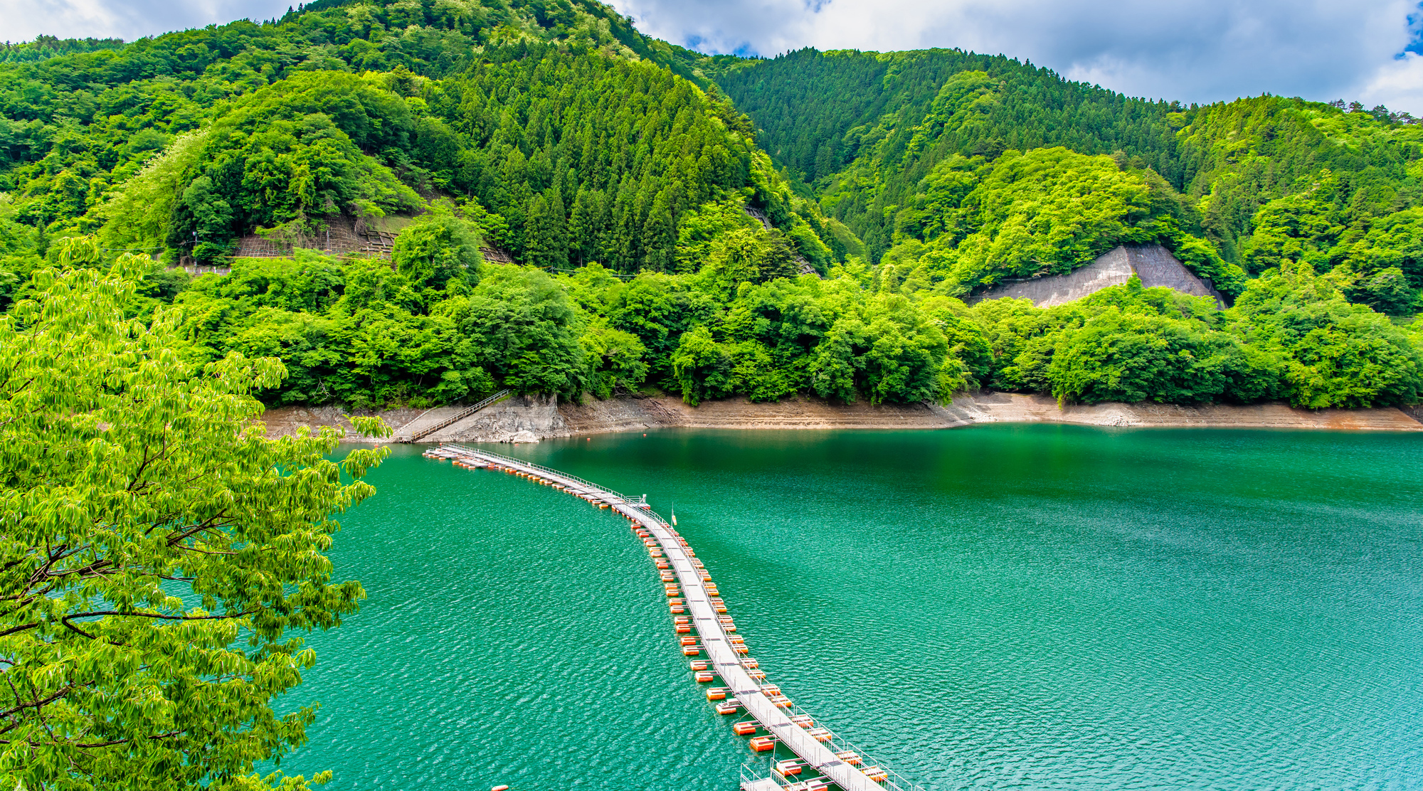ドラム缶橋（イメージ）