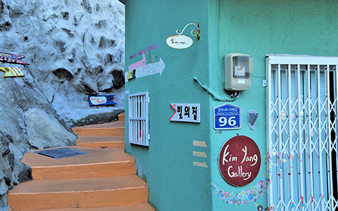 迷路のようなオシャレな路地（イメージ）