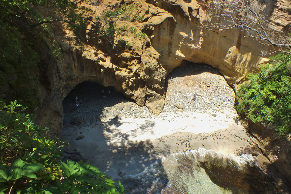 龍宮窟（イメージ）/「ハートに見えますか？」神奈川県の大手 達雄さんの作品