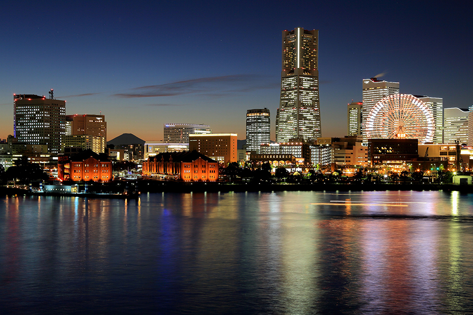 横浜みなとみらい（イメージ）/「大桟橋からの夜景」神奈川県の米尾 暢人さんの作品