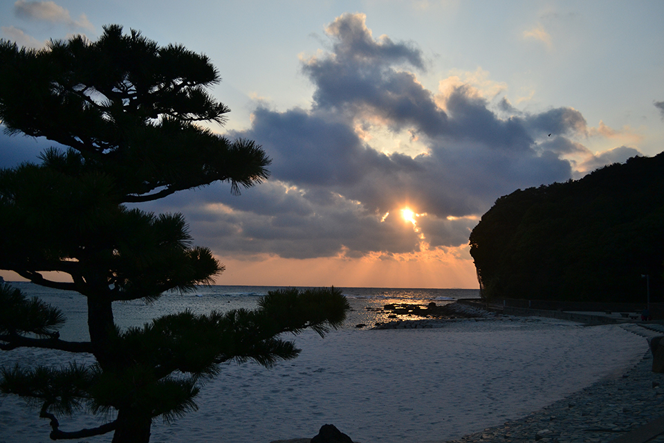 和歌山県の白浜（イメージ）/奈良県のP.N.ｋｕｍｉさんの作品