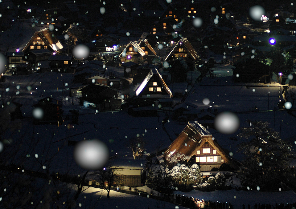 白川郷（イメージ）/「ライトアップ」京都県のPN.マロン爺さんの作品