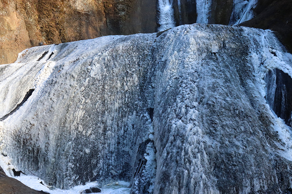 袋田の滝・氷瀑（イメージ）