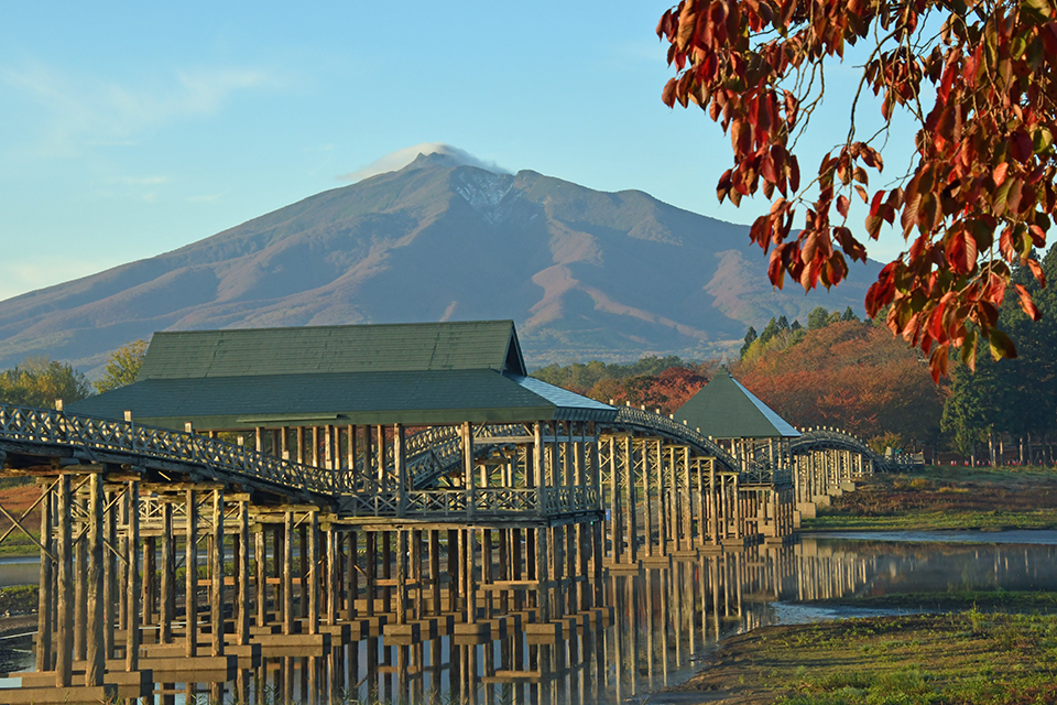 鶴の舞橋（イメージ）/「秋の鶴の舞橋」神奈川県の北原 友也さんの作品
