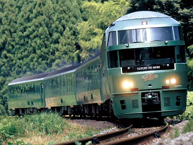 観光列車（提供：JR九州）