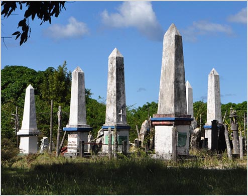 アンタヌシ族のお墓(イメージ)