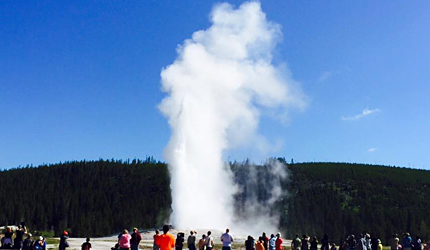 オールドフェイスフル間欠泉