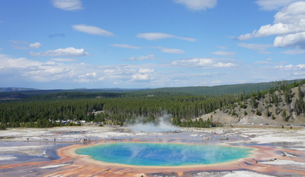 ミッドウェイ・ガイザー・ベイズン