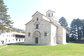 デチャニ修道院（イメージ）