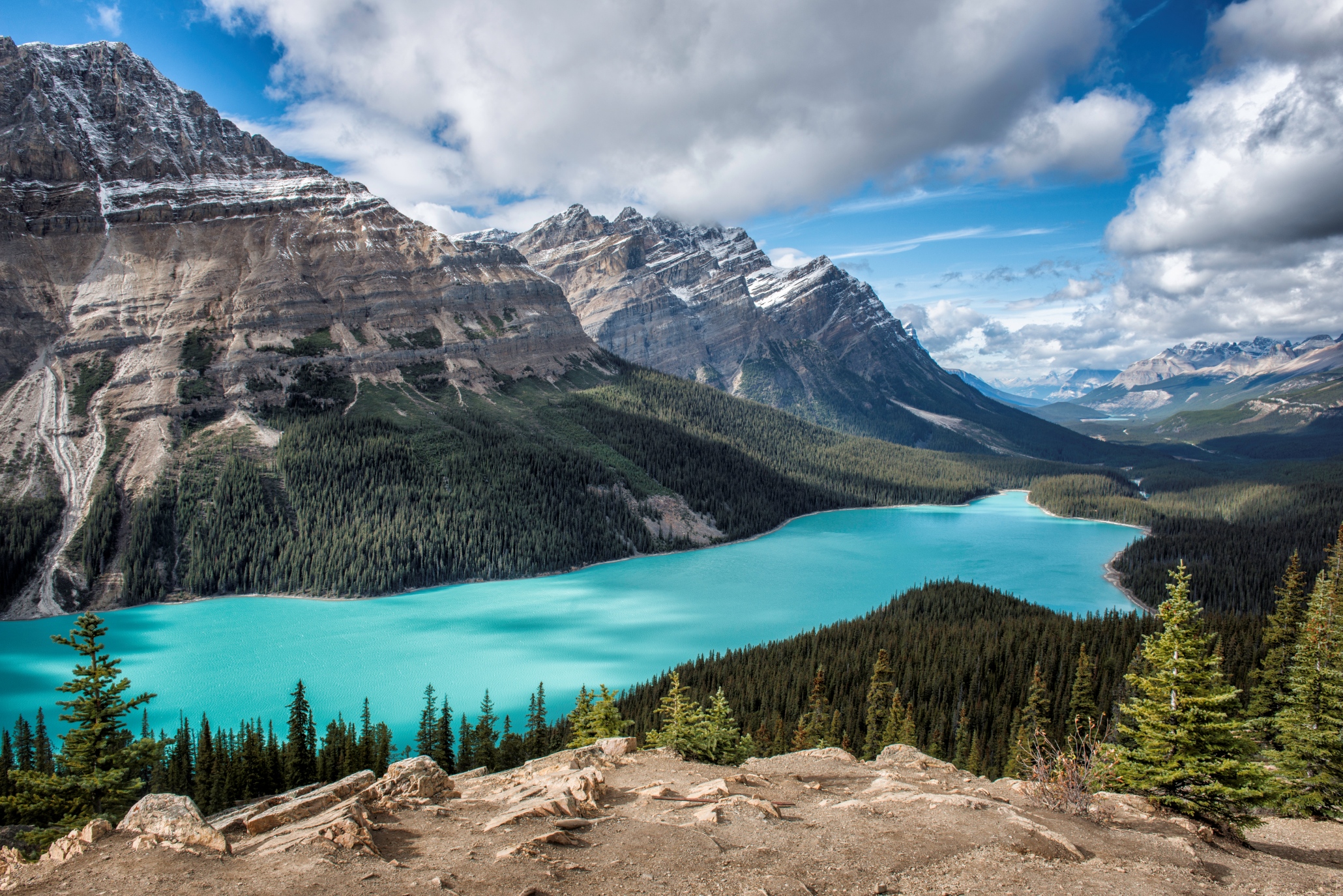夏・ペイト湖©Travel Alberta（イメージ）