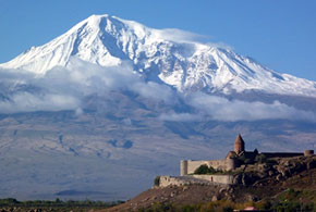 アルメニア アララト山とホルヴィラップ修道院(イメージ)