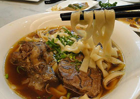 牛肉麺（イメージ）