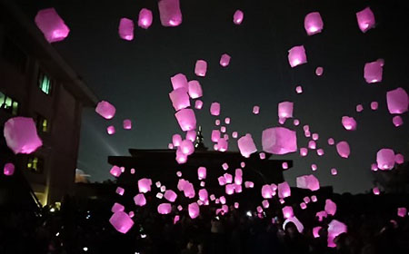 「たどつ桜んたんページェント」舞い上がるランタン（イメージ）