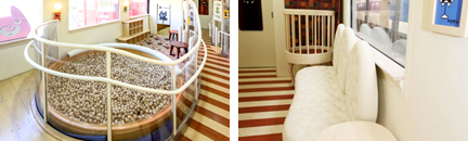［左］お子さまフリースペース　［右］ソファ_ベビーサークル（イメージ）