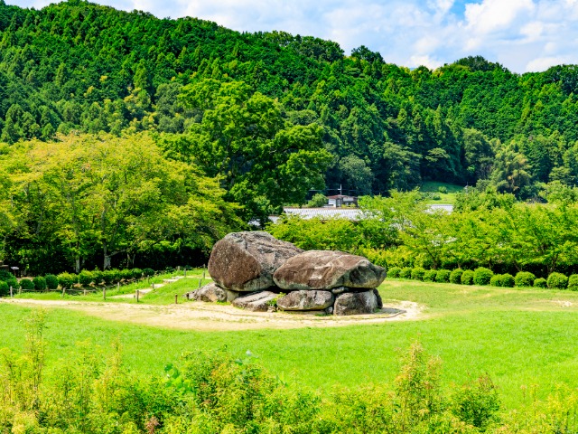 石舞台古墳（イメージ）