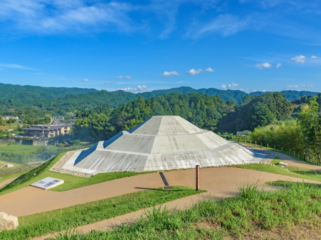 牽牛子塚古墳（イメージ）