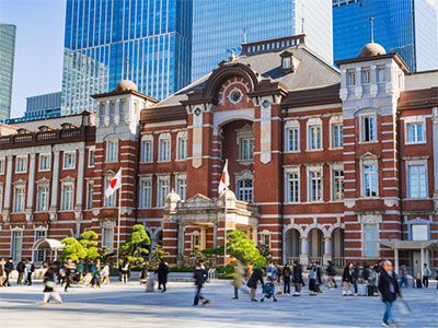 東京駅(TBS公式グッズ売り場へご案内（イメージ）TBS公式グッズ売り場ではVIVANT公式グッズなど販売中！