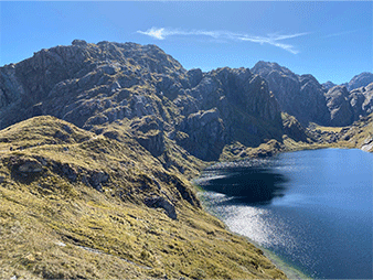 ルートバーントラック・ハリスサドル ©Ultimate Hikes