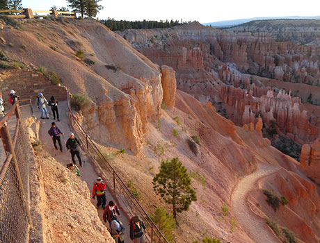 ナバホパイネ&クイーンズガーデンコンビネーションハイキングのイメージ
