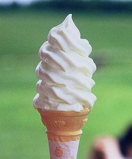長門牧場の濃厚ソフトなど、長和町ではソフトクリームの食べ歩きがおすすめ！