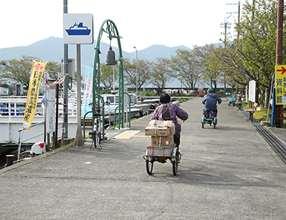 �����ɂ͎����Ԃ��Ȃ��A��Ȉړ���i�͎O�֎ԁB�������Ƃ������Ԃ�����܂�