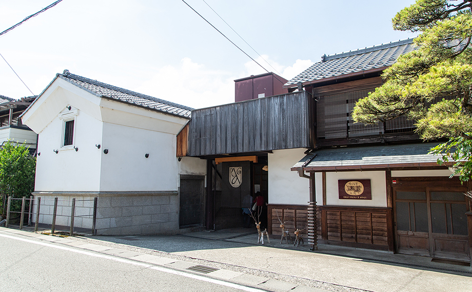 1937�N�n�Ƃ́u���������v�B�����͗{�\�Ƃ̓������c����Ă���a�����z�̃��C�i���[�ł��B���������{�Ɖ���������������������ԂɂȂ��Ă��܂�