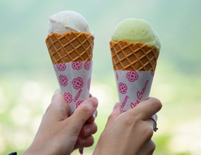 ��30��ނ���W�F���[�g�B�R���Ȃ�ł͂̃I���W�i���̖������������������i�ʐ^�͍����炻�΁A�V���C���}�X�J�b�g���j