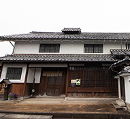 �u�������ƏZ��v�̊O��