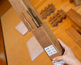 ��ˏ��̋Z�p�ŁA�B���g�킸�ɖ؂Ɩ؂�g�ݍ��킹��u�p����v�̕��@�̐������������Ƃ��ł��܂�