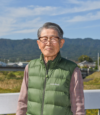 �E�т̗������Ȃ�ό��{�����e�B�A�K�C�h�𖱂߂�n�ӏr�o����B