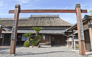 �����̂��炭�肪�{���ꂽ�A�]�ˎ��㌳�\�N�Ԍ����̔E�p���~