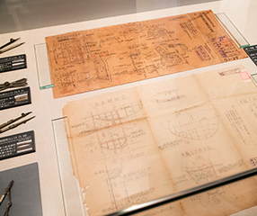 戦艦大和の図面。紙は破れやすかったため、絹に図面をひくこともあったのだとか